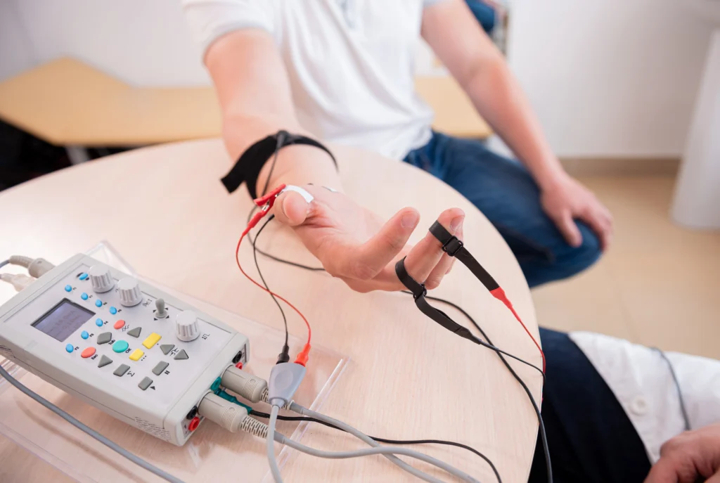 Elettromiografia (EMG): Cos’è, a cosa serve e quando farla